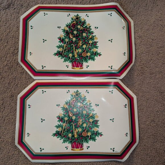 Vintage Set of 4 Town & Country Linen Vinyl Padded Christmas Tree Retro Placemat - Picture 2 of 5